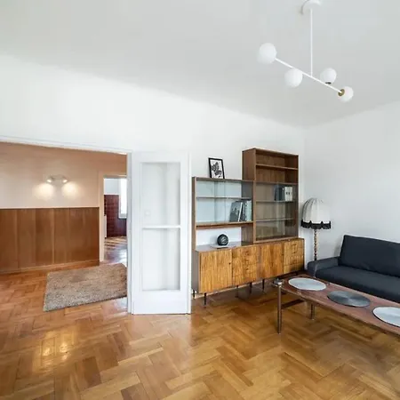 Homestay Apartrooms Pl Konstytucji